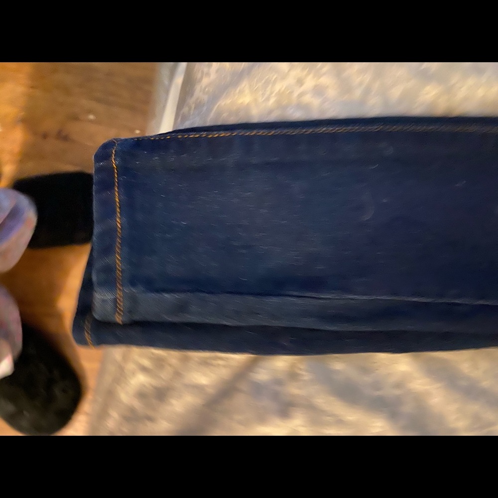 Blue jeans - Picture 3 of 4